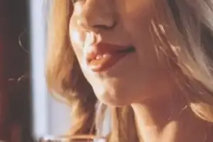 “여성 5명 예약, 1억7800만원”…다보스의 밤에 무슨 일이