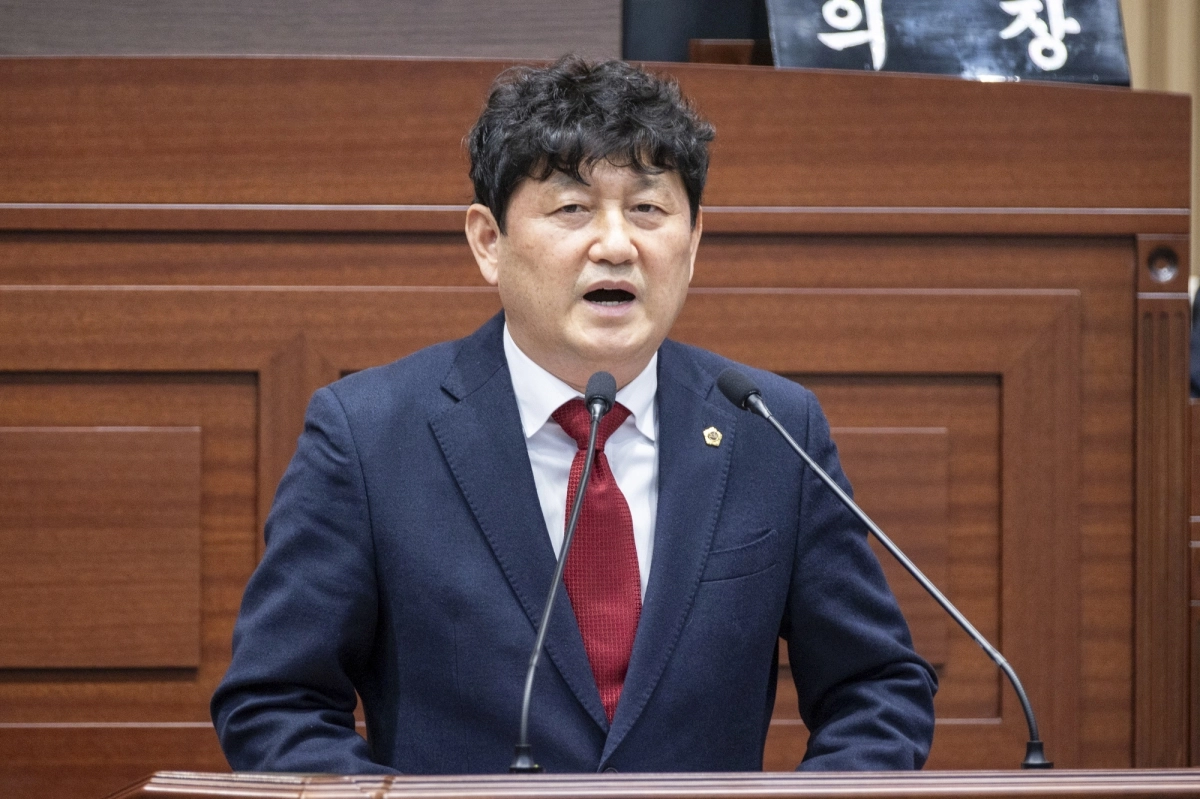 28일 열린 제360회 임시회 제1차 본회의 5분 자유발언을 하는 백순창 의원. 경북도의회 제공