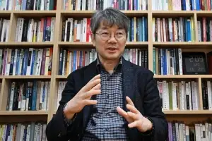 AI에게 사주팔자 묻는 시대… “AI 스님·AI 목사님 나올 것”