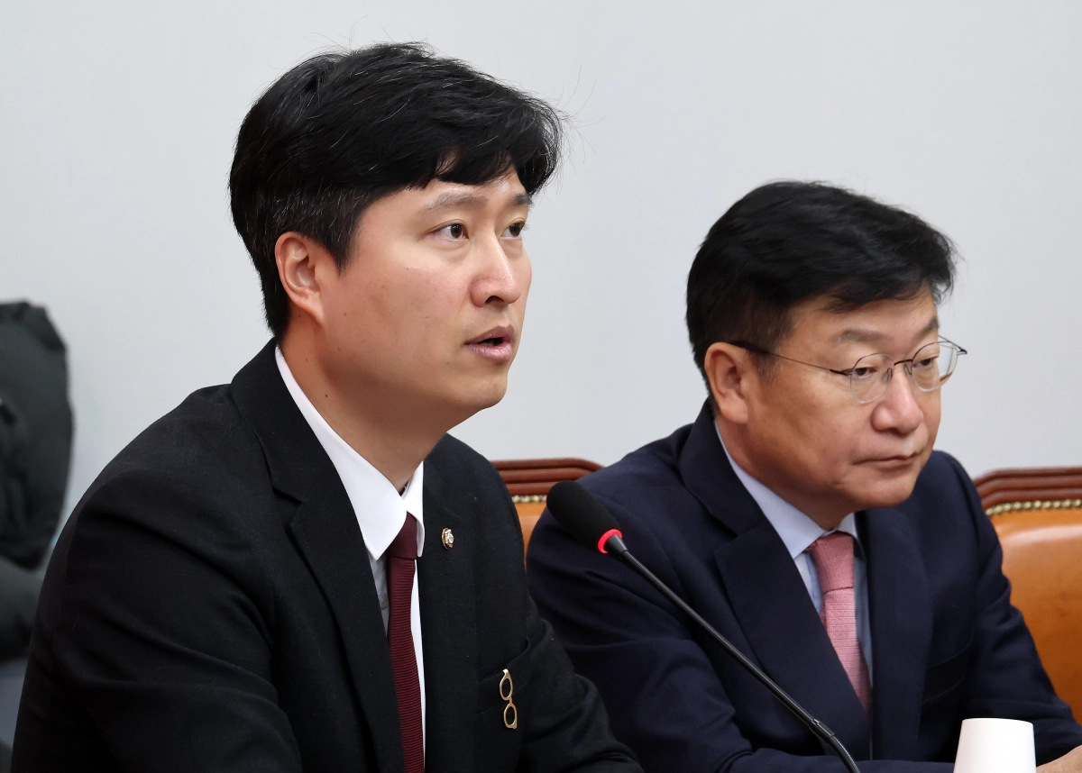 국민의힘 우재준 청년최고위원이 29일 국회에서 열린 최고위원회의에 발언하고 있다. 연합뉴스