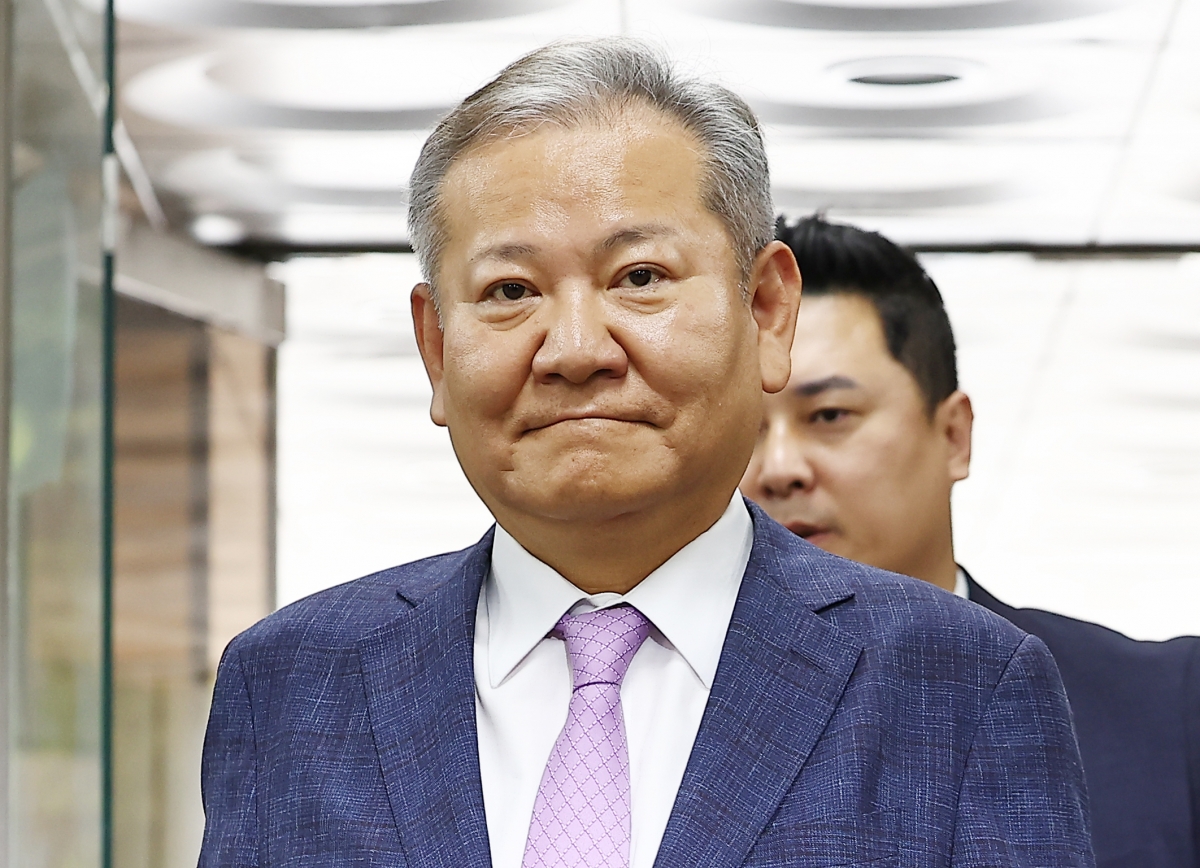 이상민 전 행정안전부 장관이 지난해 7월 31일 구속 전 피의자 심문(영장실질심사)를 위해 서울 서초구 서울중앙지방법원으로 들어서고 있다. 연합뉴스
