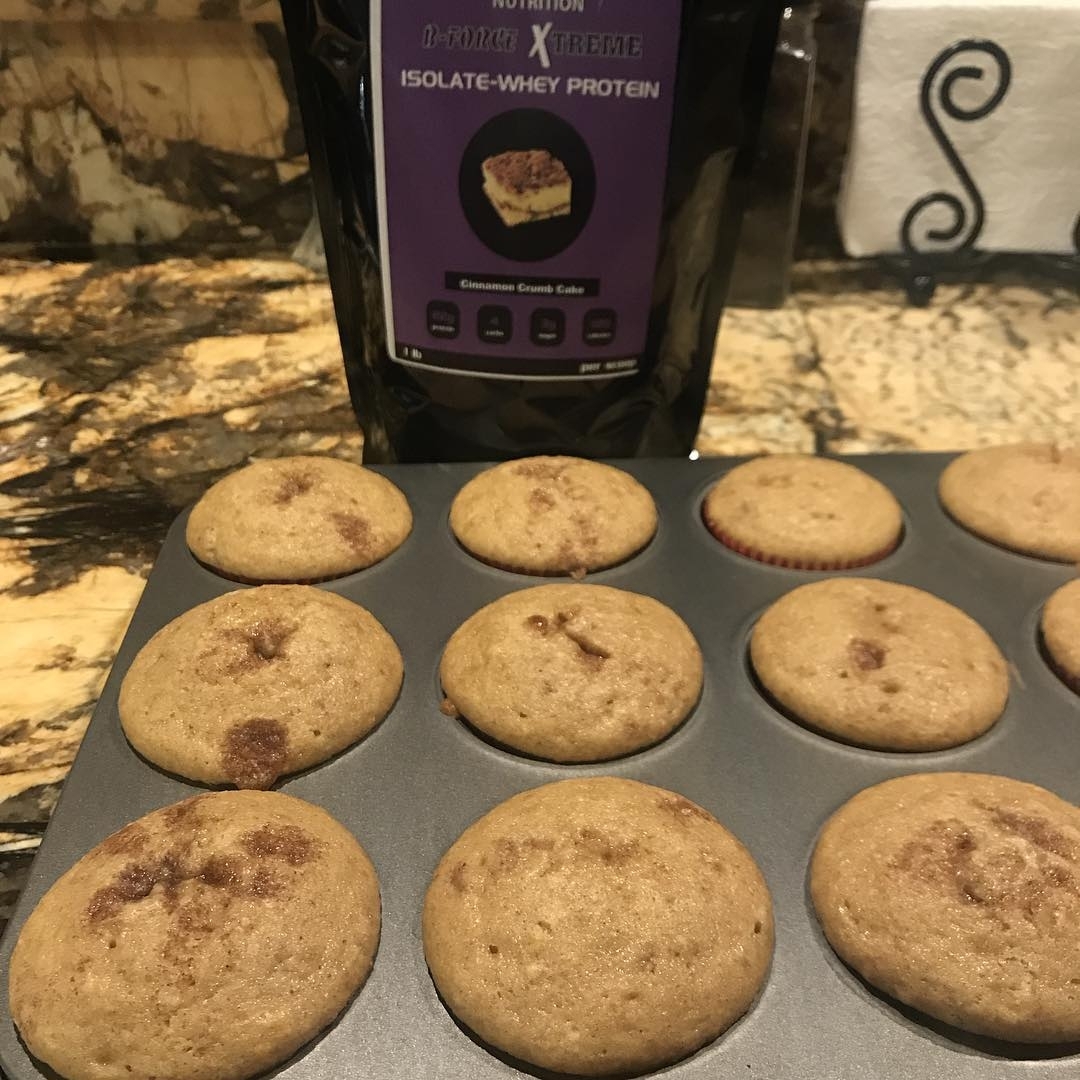 미국의 단백질 보충제 업체 홈즈 뉴트리션이 자사 단백질 파우더로 쿠키를 구울 수 있다며 인스타그램 계정에 공개한 사진. 이 업체의 단백질 보충제 제품들은 포장지에 기재된 성분 표시와 달리 단백질보다 탄수화물이 다량 함유된 것으로 분석됐다.