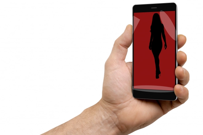 로맨스 스캠 자료 이미지. 123RF