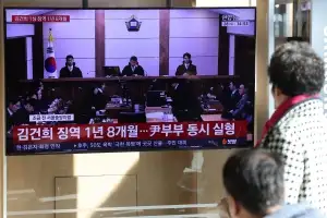 김건희 ‘무죄’로 이끈 도이치 주가조작 세력·명태균의 ‘입’