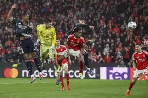 ‘골키퍼 헤더골’ 벤피카, 레알 마드리드 격침