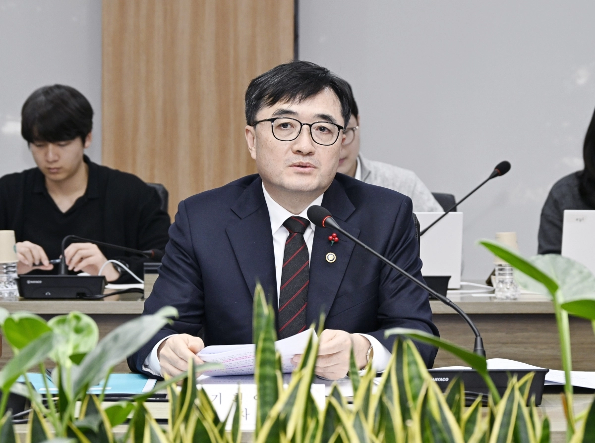 임기근 기획예산처 장관 직무대행 차관이 29일 서울 영등포구 한국수출입은행에서 열린 ‘2026년 제1차 기금자산운용정책위원회’에서 발언하고 있다. 기획예산처 제공