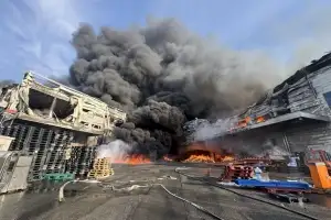 충북 음성 공장서 화재…소방당국 대응 2단계 발령