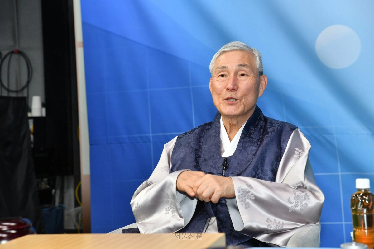 조훈현 9단이 30일 서울 성동구 한국기원에서 열린 유하준 초단과의 대결을 승리한 후 소감을 말하고 있다. 2026.1.30 한국기원 제공