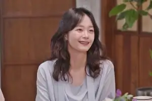 thumbnail - 유재석, 여배우에게 ‘명품 선물’…누구길래