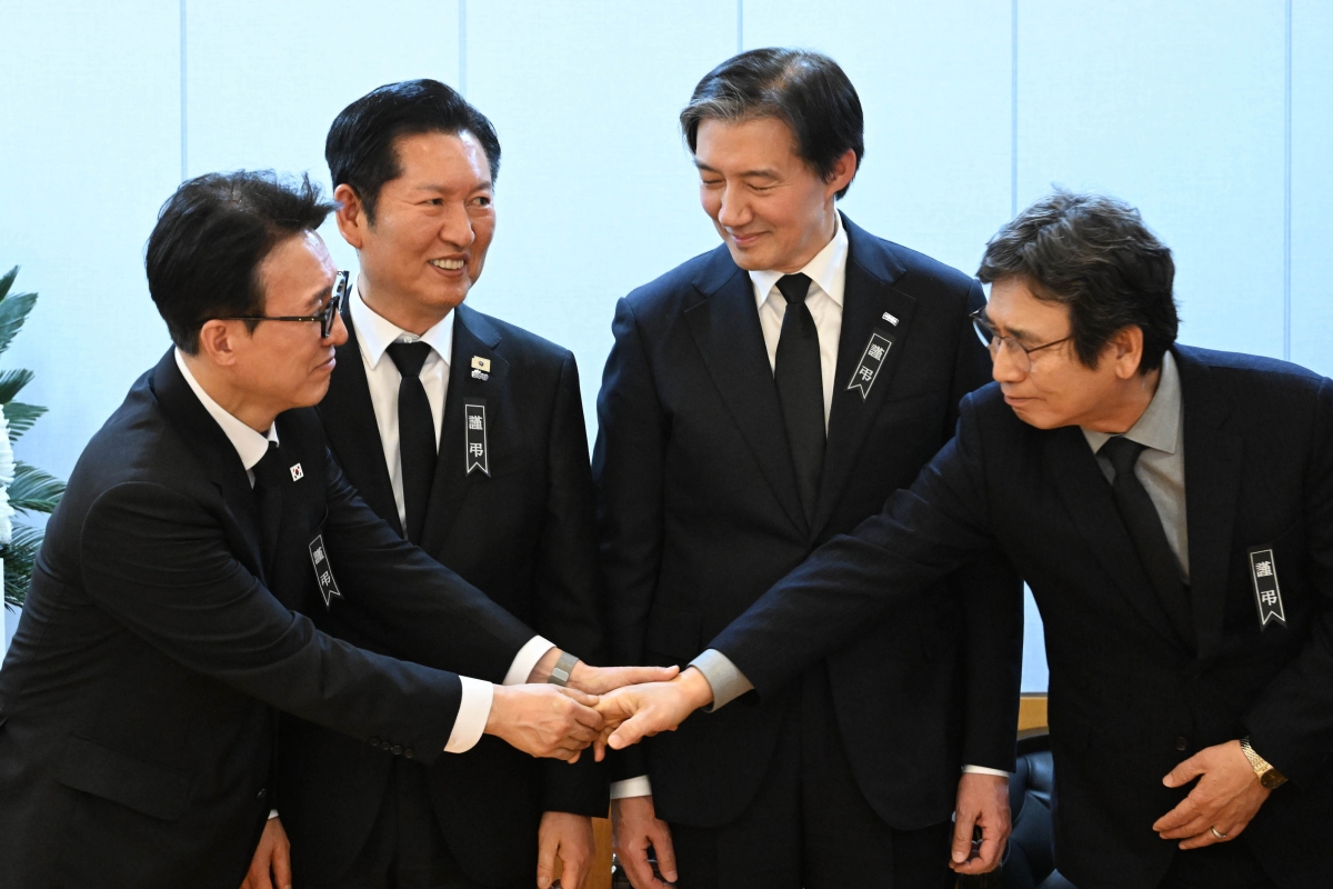 대화하는 김민석 총리와 유시민 작가