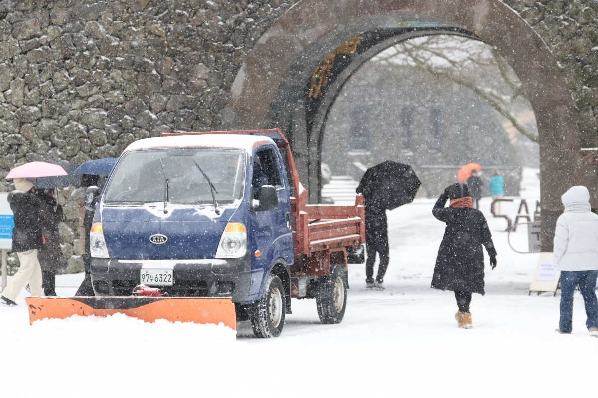 제주 중산간은 겨울왕국