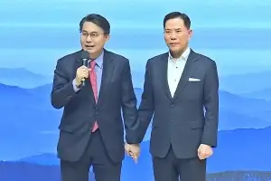 풀려난 손현보 목사 “백악관 덕” 주장…윤상현 의원 “목사님 존경”