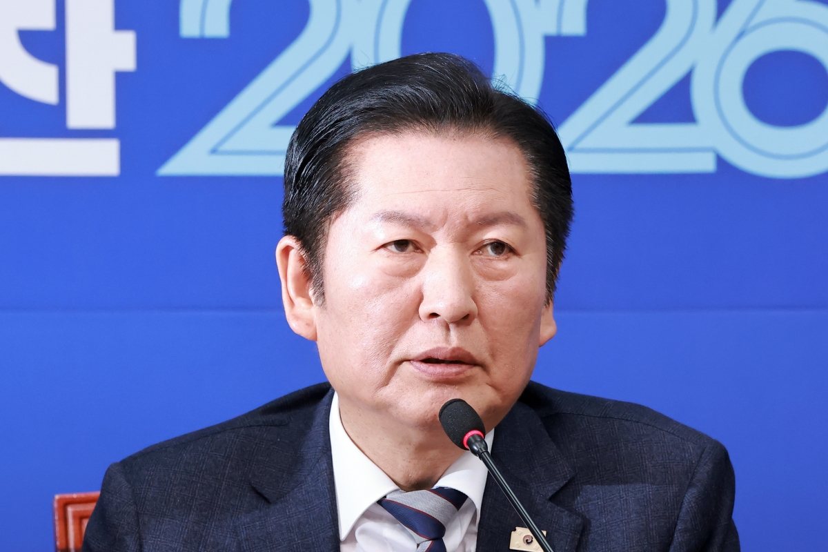 발언하는 민주당 정청래 대표