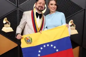 그래미 시상식장에 베네수엘라 국기 등장