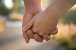 주 2회씩 관계하는데…日 기혼자 15% “불륜 욕구 강해” 충격 고백