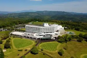 “벚꽃 라운딩 잡아라”… 봄철 일본 골프 예약 ‘선점 전쟁’