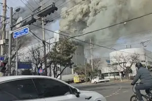 시흥 SPC삼립 시화공장서 불…대응 1단계