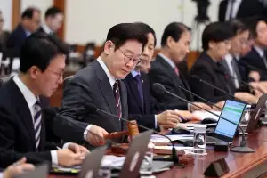 비상계엄에 18년 만에 다시 공휴일 된 제헌절…시대 따라 공휴일도 변한다(종합)