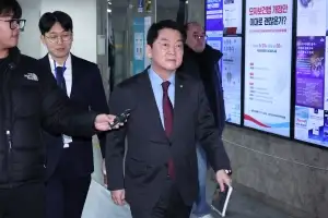 “패가망신” 삭제한 李, 대통령기록물법 위반?…安 “불법 인증하는 것”