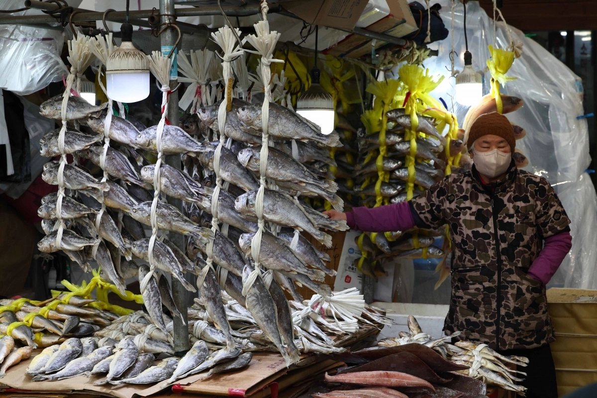 설 앞두고 시름 깊은 상인