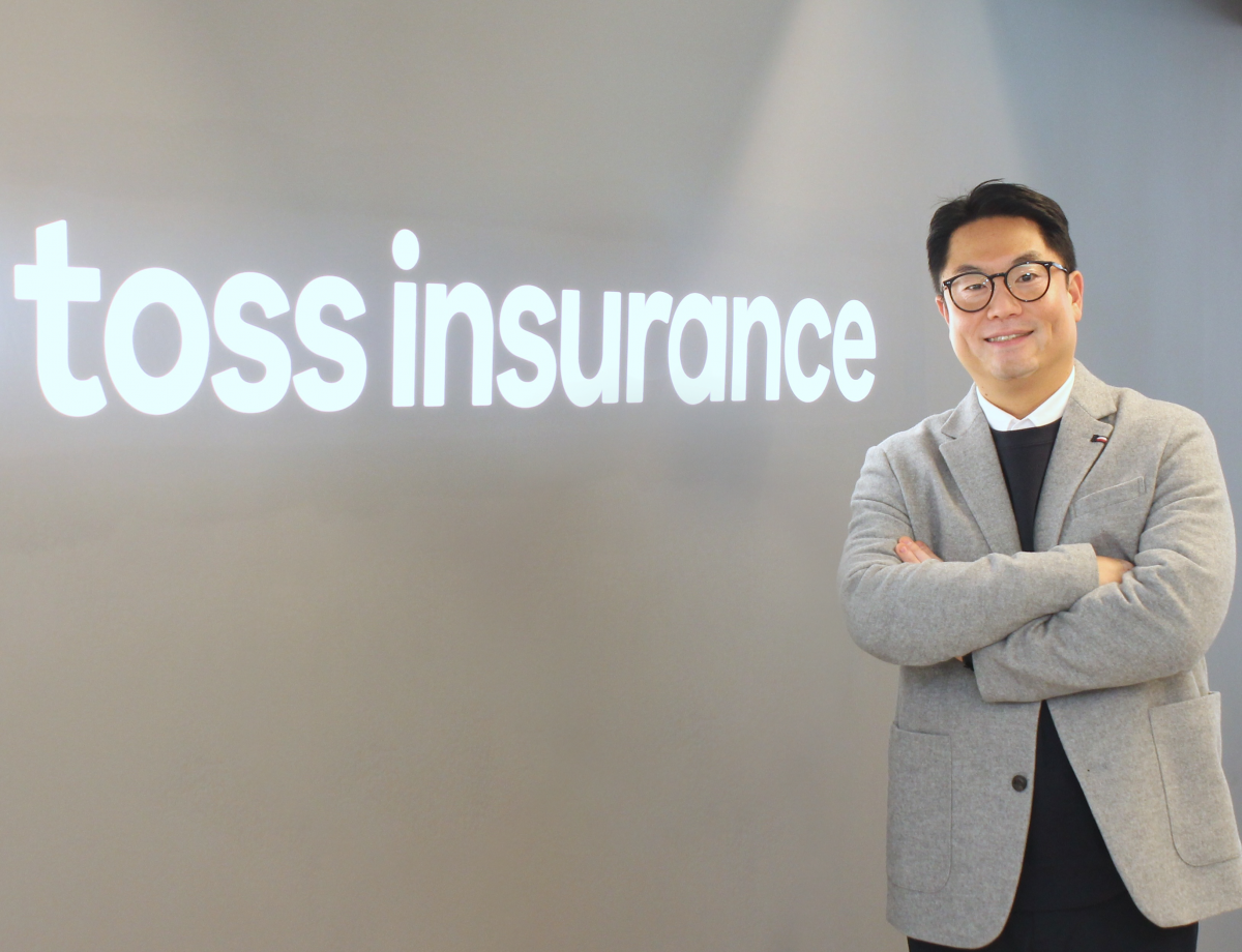 이준목 토스인슈어런스 부사장이 3일 서울 구로구 토스인슈어런스 본사에서 포즈를 취하고 있다. 이 부사장은 “설계사를 최우선으로 둬야 소비자도 행복하다”고 강조했다. 토스인슈어런스 제공
