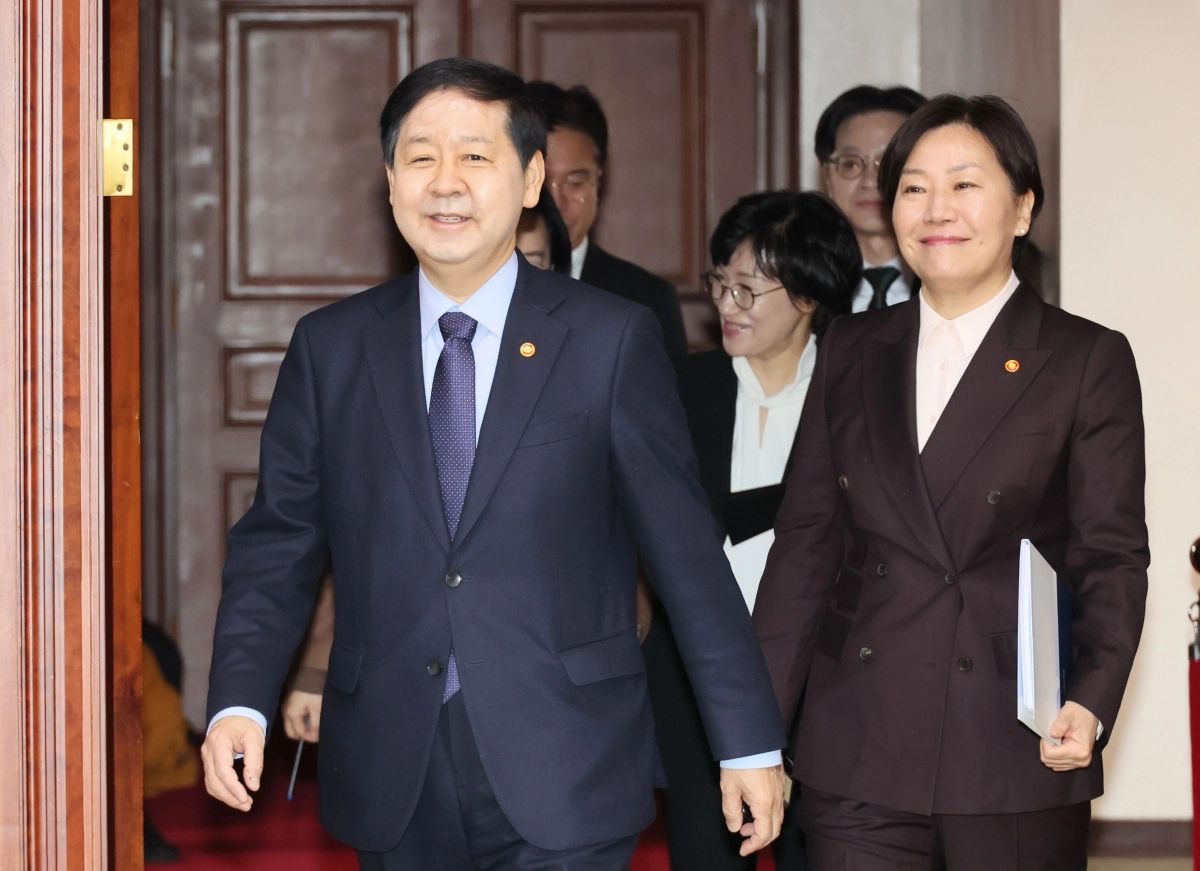 경제관계장관회의 참석하는 구윤철 부총리