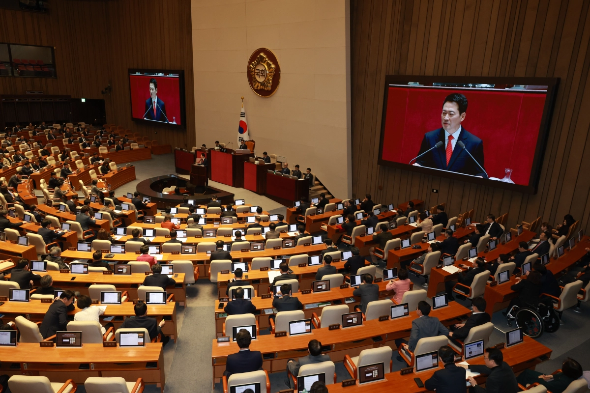 장동혁 국민의힘 대표가 4일 서울 여의도 국회에서 열린 본회의에서 교섭단체 대표연설을 하고 있다. 뉴시스