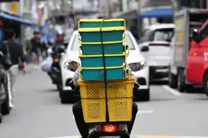 배달·포장 음식 너무 먹었나… 영양결핍 2030남성 2배나 늘었다