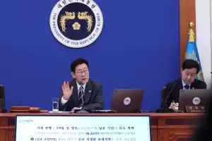 李, 직접 매도 지시는 안 한다지만, ‘文정부 반면교사’ 靑 참모들 고심