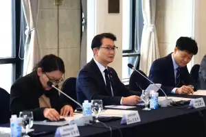 국내 외식기업 해외 진출…미국서 웃고 중국서 울었다