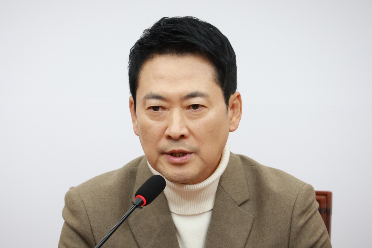 장동혁 국민의힘 대표가 5일 국회에서 현안 기자간담회를 하고 있다. 뉴시스