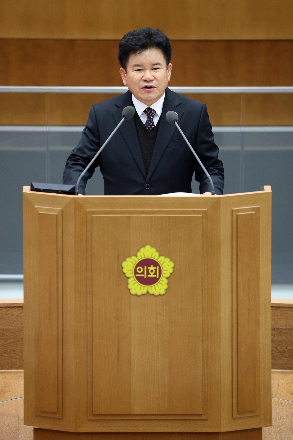 문병근 의원이 5일 제388회 임시회 본회의에서 도정질문을 하고 있다.(사진=경기도의회)