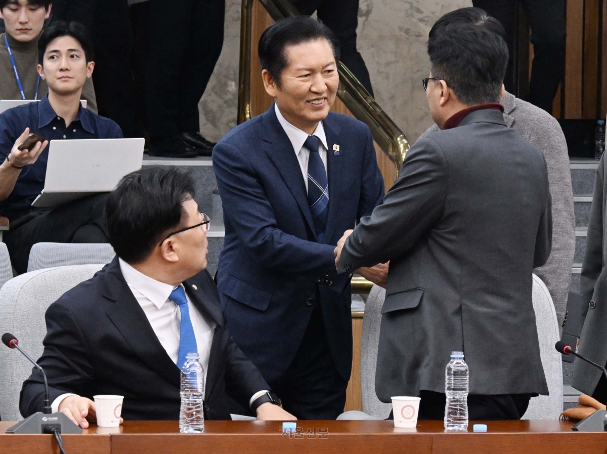 정청래 더불어민주당 대표가 5일 국회에서 열린 초선의원 간담회에 참석 하고 있다.2026.2.5. 안주영 전문기자