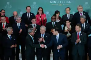 美, ‘中 희토류 견제’ 핵심광물 무역블록 출범