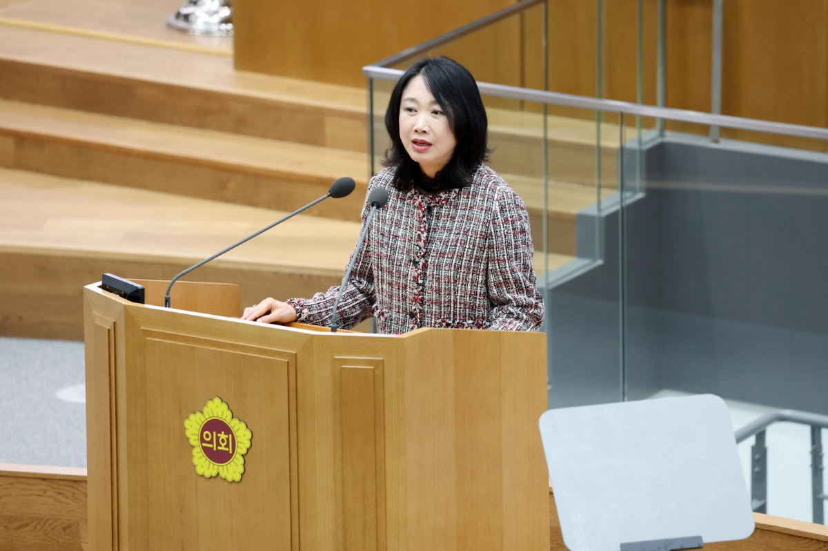 이병숙 의원이 5일 제388회 임시회 본회의에서 도정질문을 하고 있다.(사진=경기도의회)