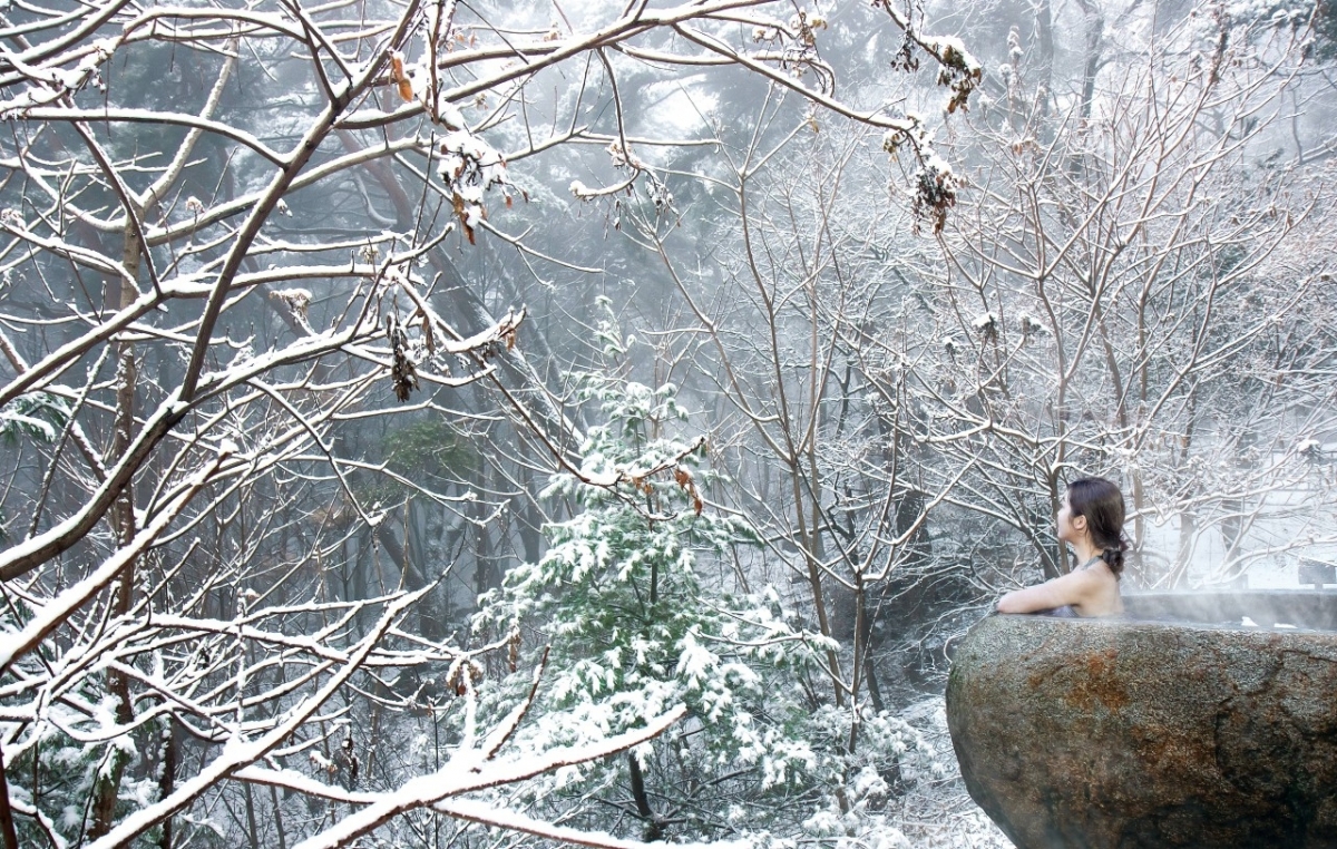 충북 제천 포레스트 리솜의 실외 스파. 리솜리조트 제공.