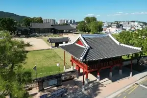 나주 금성관 해체수리 앞두고 기념 촬영 행사