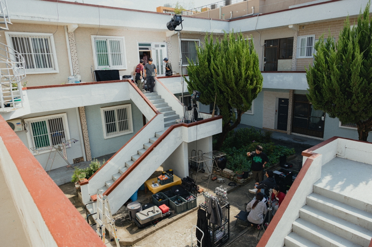 지난해 부산영상위원회의 ‘부산제작사 장편극영화 제작 지원사업’에 선정된 ‘풀문’ 촬영현장. 부산영상위원회 제공