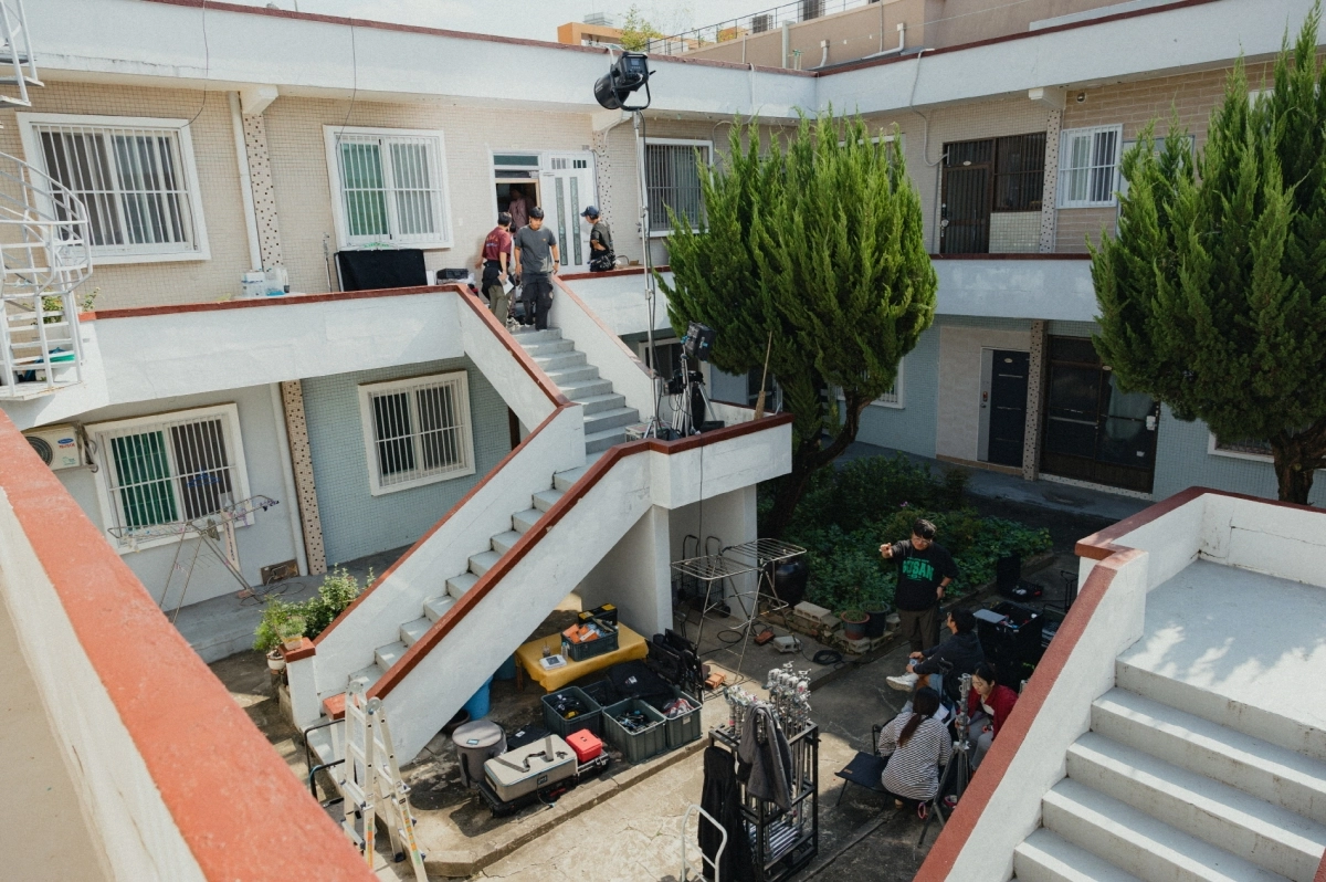 지난해 부산영상위원회의 ‘부산제작사 장편극영화 제작 지원사업’에 선정된 ‘풀문’ 촬영현장. 부산영상위원회 제공