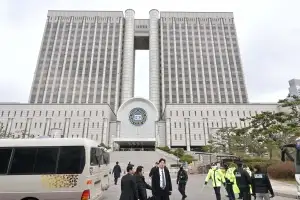 [속보]‘대장동 50억 클럽’ 곽상도 1심서 공소기각…아들은 무죄