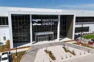 LG엔솔, 14만원으로 캐나다 합작법인 1.4조원 지분 인수…ESS 총력