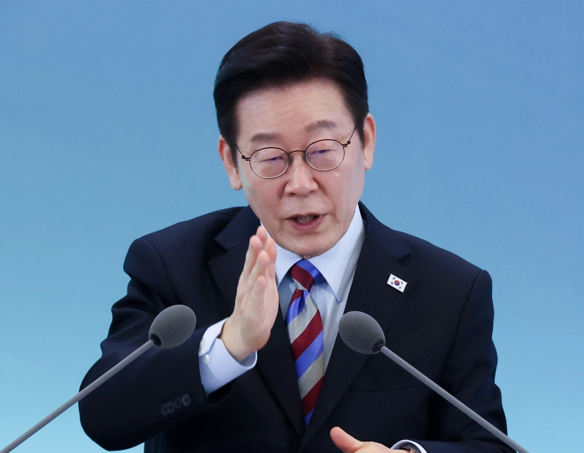 이재명 대통령이 6일 경남 창원시 성산구 창원컨벤션센터에서 열린 ‘경남의 마음을 듣다’ 타운홀미팅 간담회에서 발언하고 있다. 2026.2.6 연합뉴스