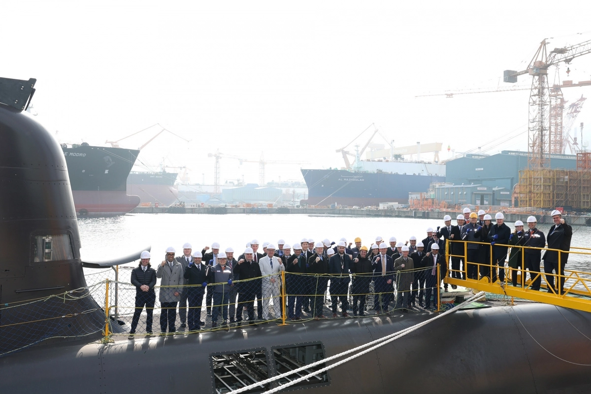 장영실함에 승함한 캐나다 국방조달 특임장관