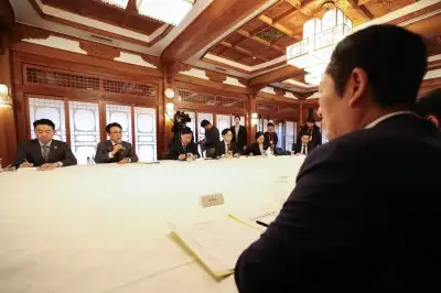 당정 “국무조정실 산하 부동산 감독원 조속히 설치”