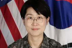 한미연합사단 한국군 부사단장에 첫 여군 문한옥 준장