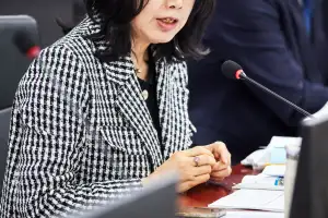 이병숙 경기도의원 “전통시장 관리 전문성 강화하고, 경기신보 차세대 시스템 중단 책임 물어야”