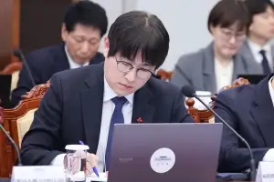 하정우 수석, 시민사회와 AI간담회… 일자리·양극화 대책 모색