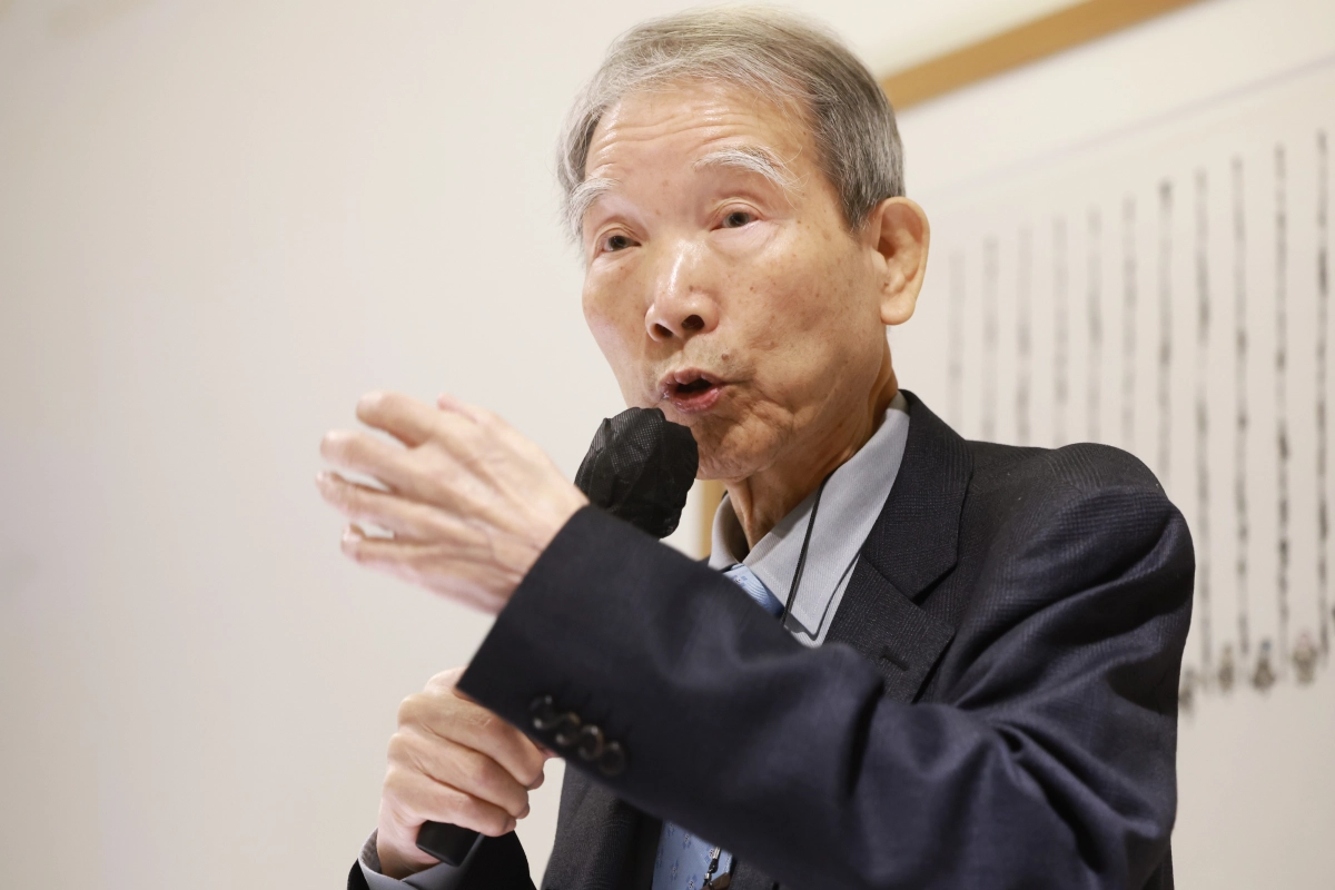 임헌영 국립한국문학관 관장이 9일 서울 중구에서 기자간담회를 열고 향후 사업 계획과 포부를 밝히고 있다. 연합뉴스