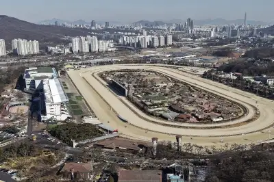 과천 경마장 경기도 내 이전?…전북도 “공공기관 2차 이전과 연계해야”