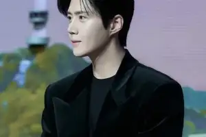 김선호, 2월 네티즌 어워즈 합류와 동시에 ‘무서운 기세’…팬심 응집